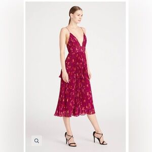 AMUR Catarina V Neck Pleated Dress size 4